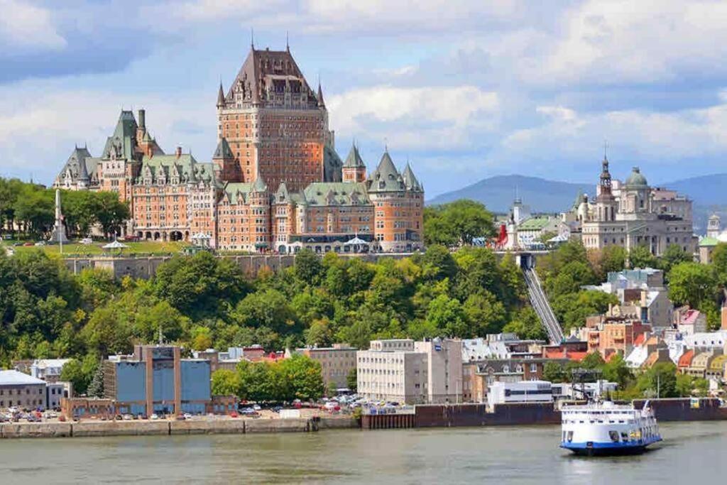 Quebec, Rustique Chic En Ville, Piscine Sur Le Toit Pour 2 A 6 Invites Exterior foto